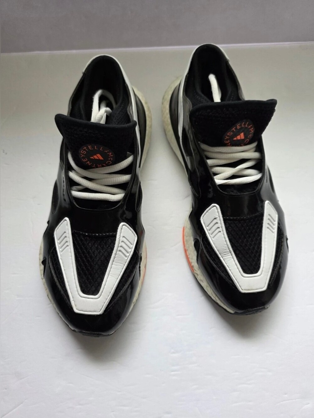 Adidas Stella McCartney UltraBoost 22 Women’s Size 7 Black White Sneakers GY6087